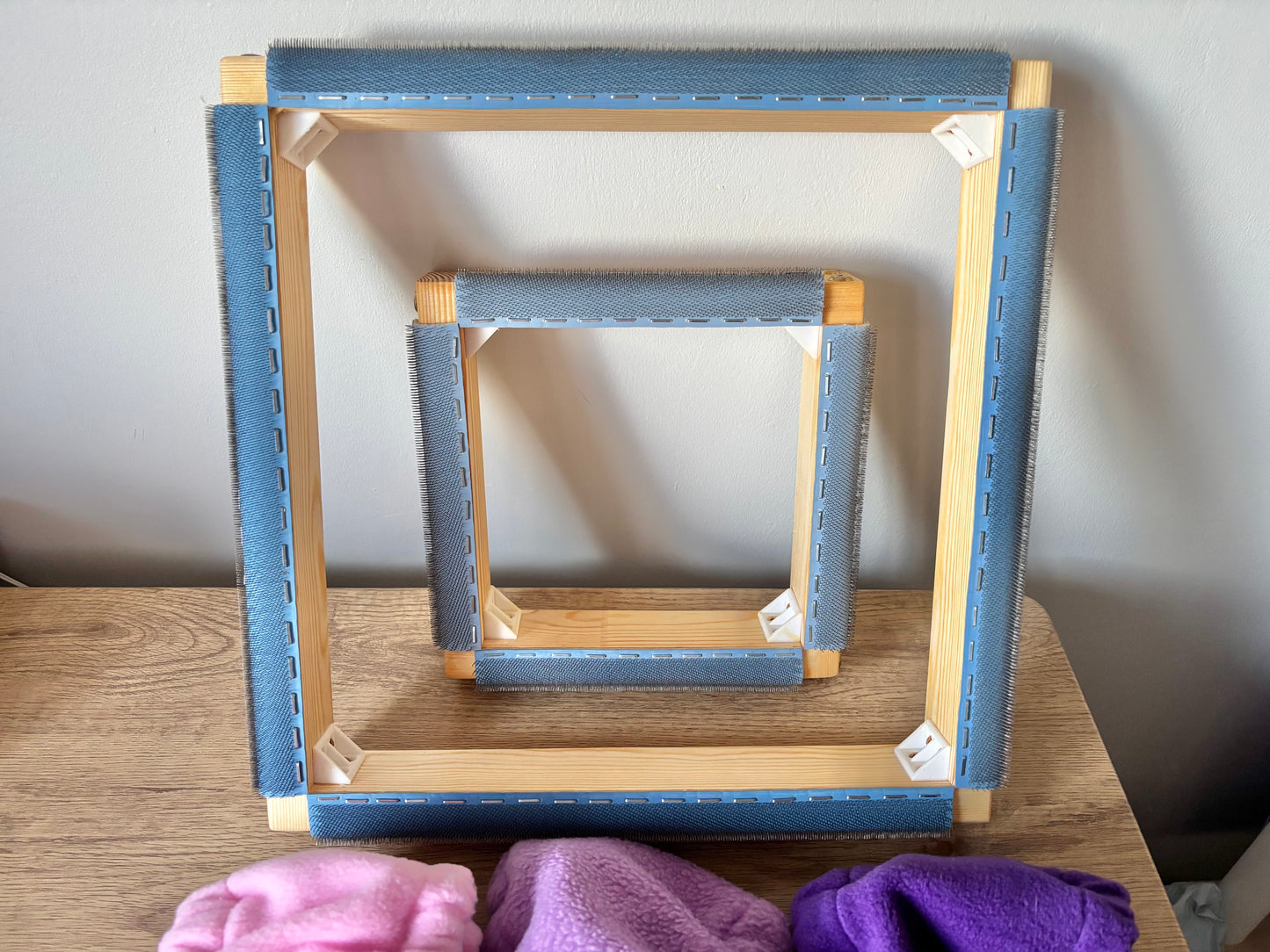 Punch needle gripper frame - Craft supplies